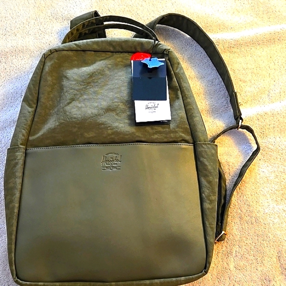Herschel Supply Orion Backpack 18.5L - Mid Size (NOT Mini)